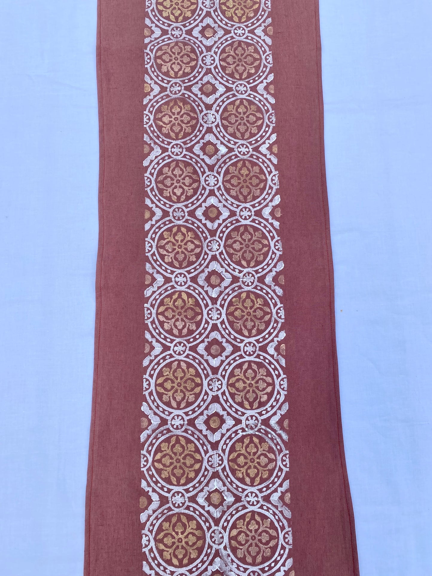 Linen table runners