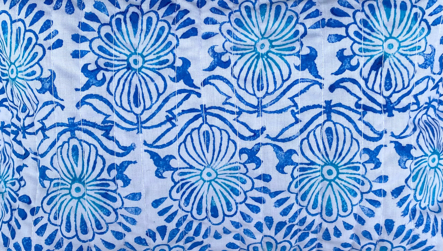 Blue wildflower wash bag