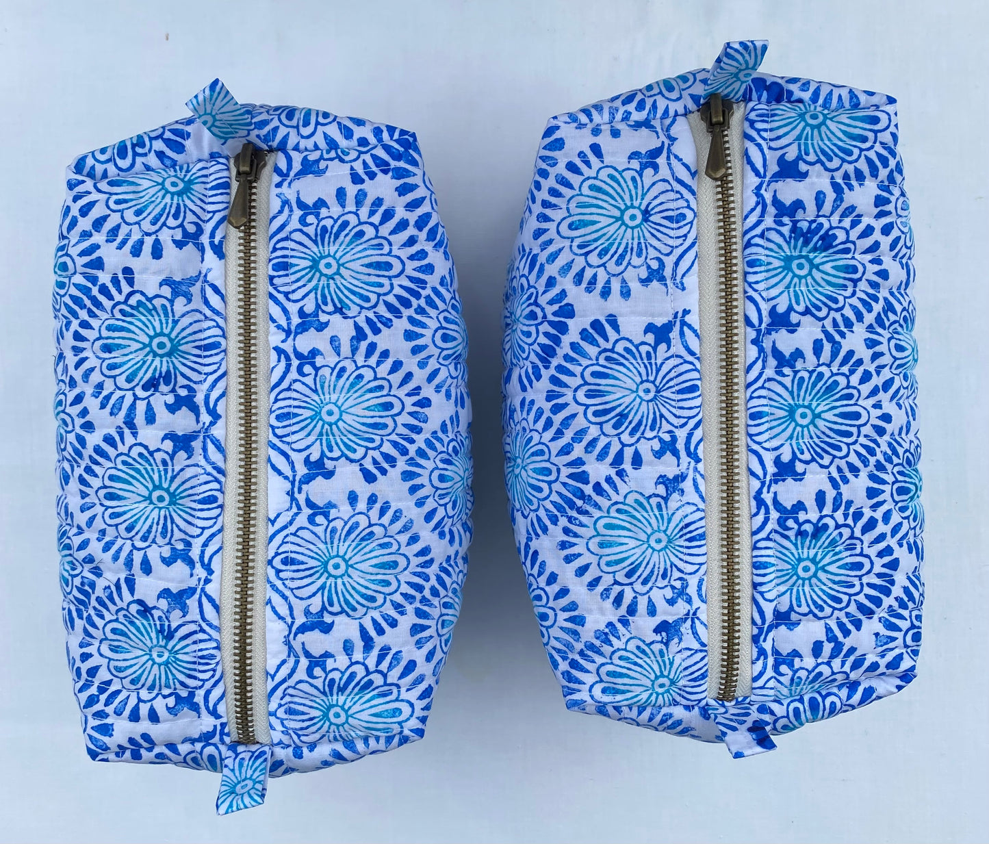 Blue wildflower wash bag