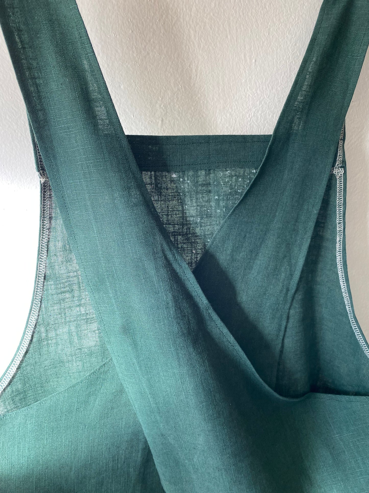 Linen cross back apron