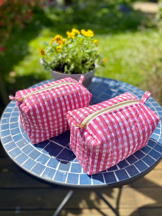 Pink gingham wash bag